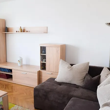 Apartman Bane021 شقة